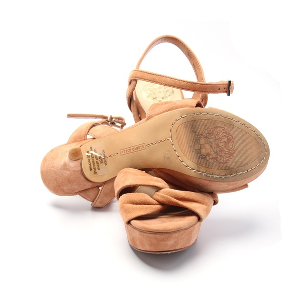 Knot Suede Vince Camuto Heels - Picture 3 of 3